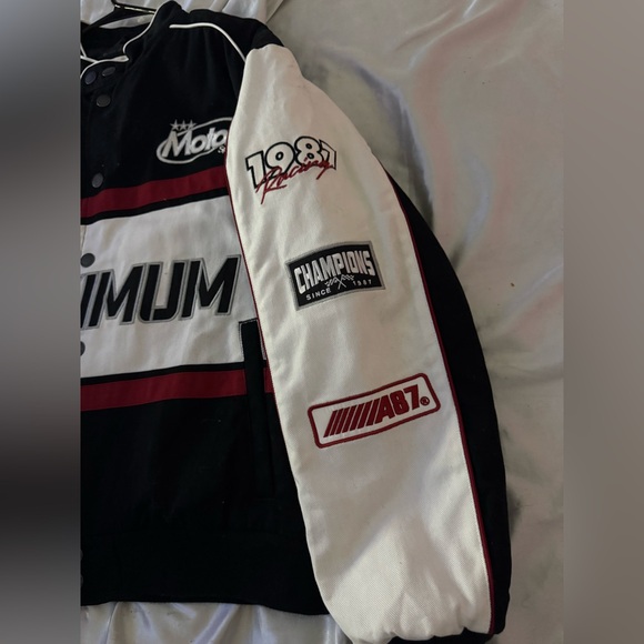 Jacket - Picture 7 of 10